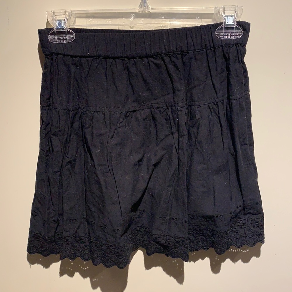 Susina Women’s XS black skirt with eyelets